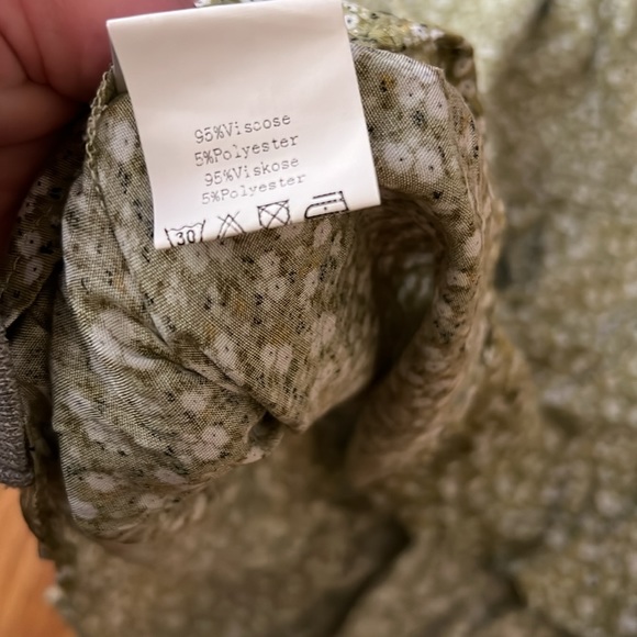 Nwt maternity blouse size xl - Picture 6 of 6